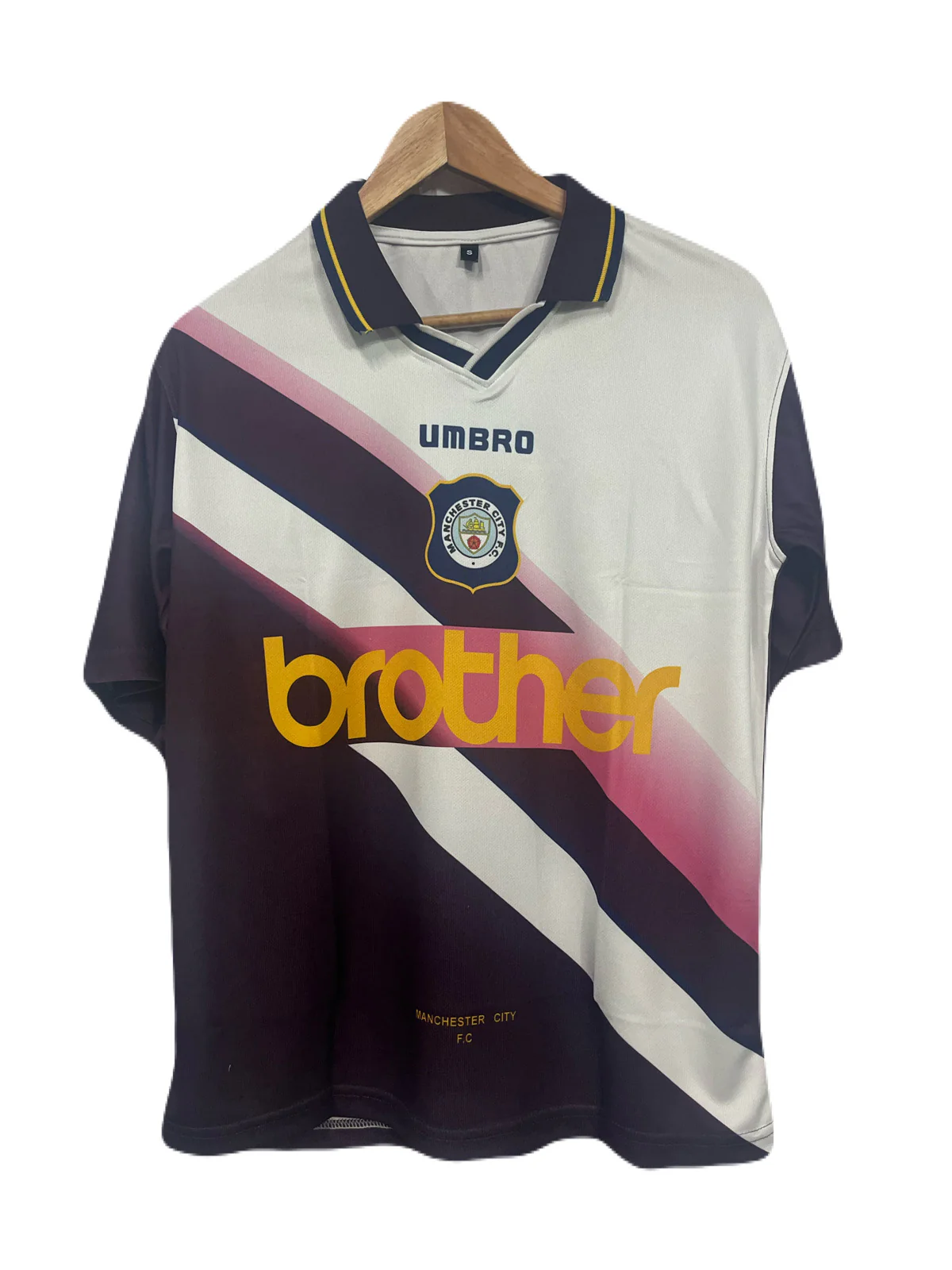 Manchester City 1996-97 Away kit 10 Five sleeve - P390 - Ms Retro Store - Image 2