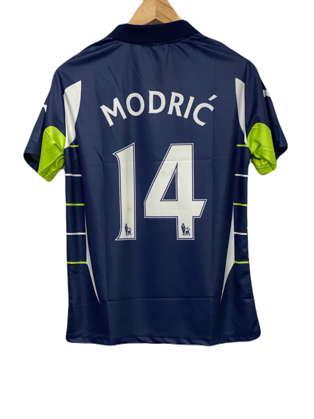 Totenham 2010-11 Third kit Modric Half sleeve - P531 Ms Retro Store - Image 3